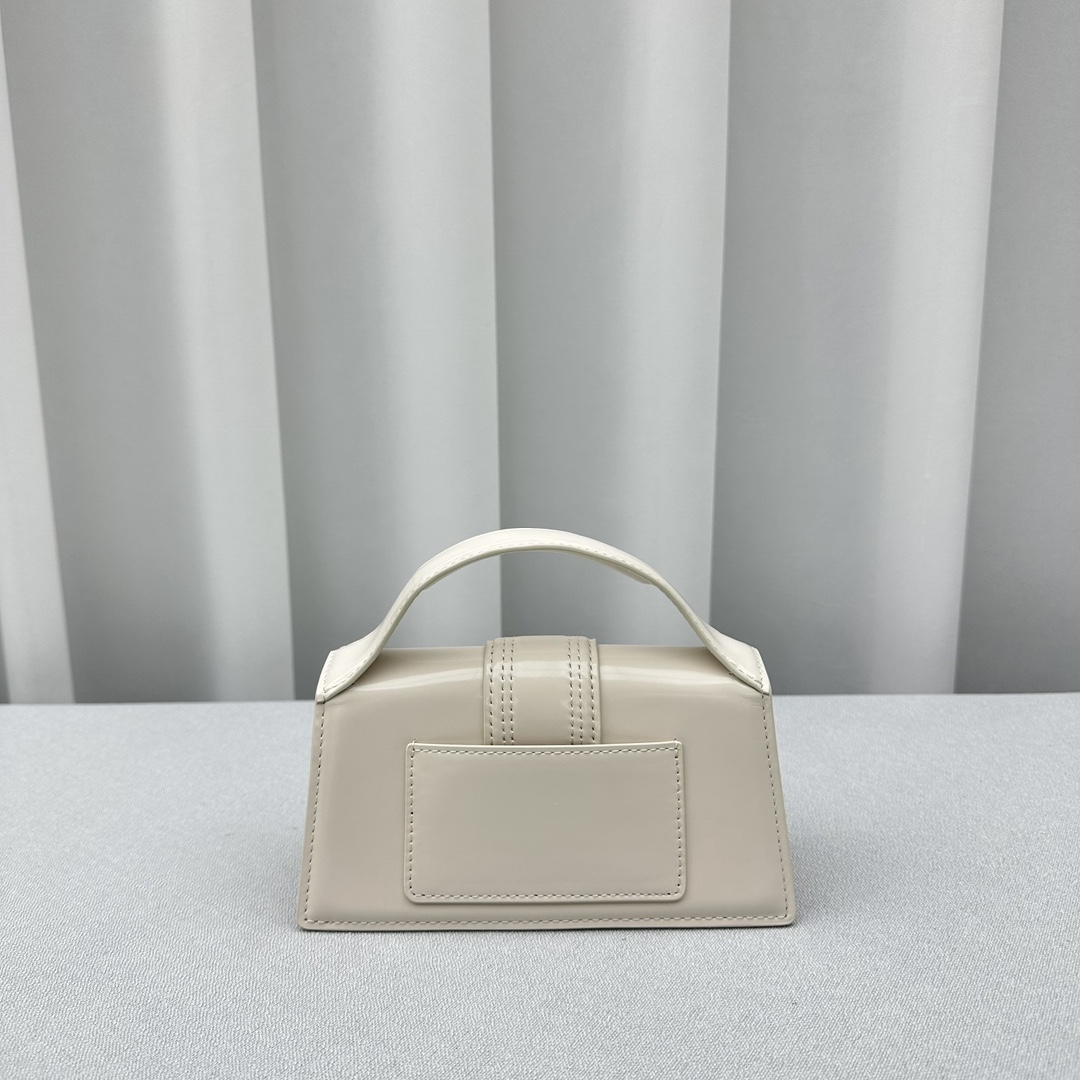 Jacquemus Satchel Bags